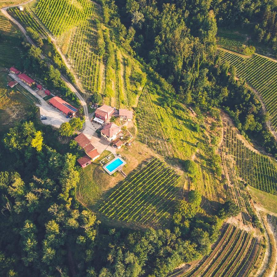 Tenuta Monteoliveto - Family Cottage - Agriturismo Nelle Langhe Vesime Buitenkant foto