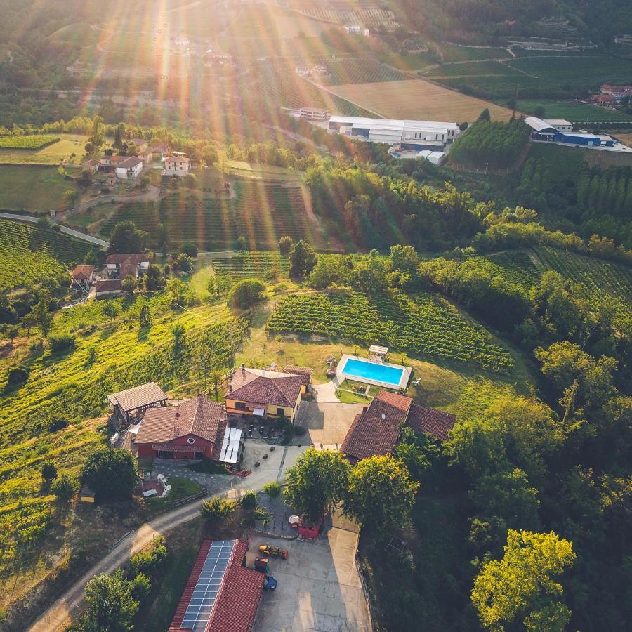 Tenuta Monteoliveto - Family Cottage - Agriturismo Nelle Langhe Vesime Buitenkant foto